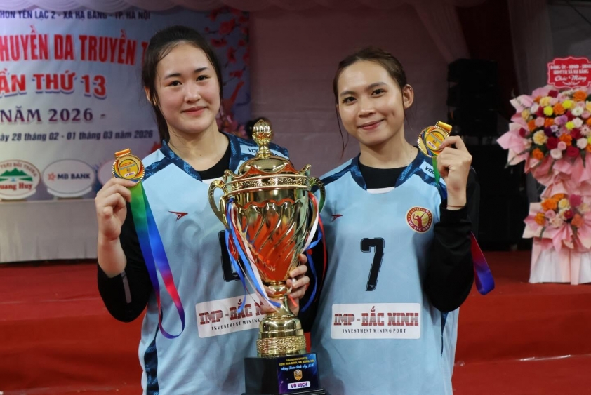 Chuyền hai trẻ hàng đầu bóng chuyền nữ Việt Nam khoác áo Hà Nội 825060